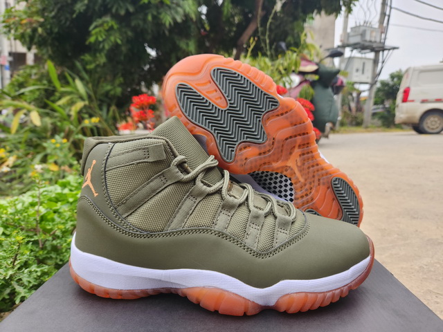 Air Jordan 11-383